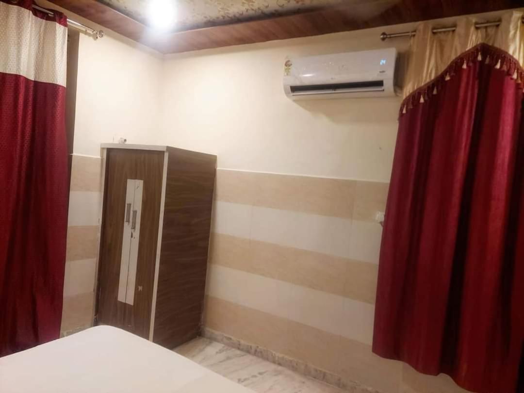 Guest house Shri Krishna Kripa Ashram