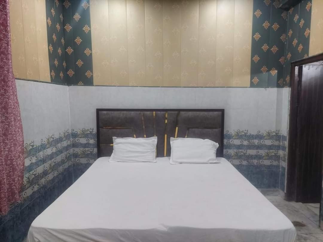 Shri Krishna Kripa Ashram Guest house Vrindavan